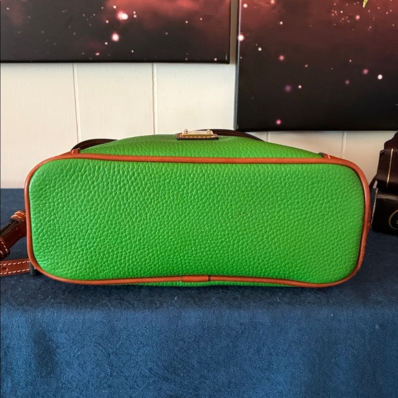 Dooney & Bourke Pebbled Leather Crossbody w/Dustbag - Picture 11 of 11